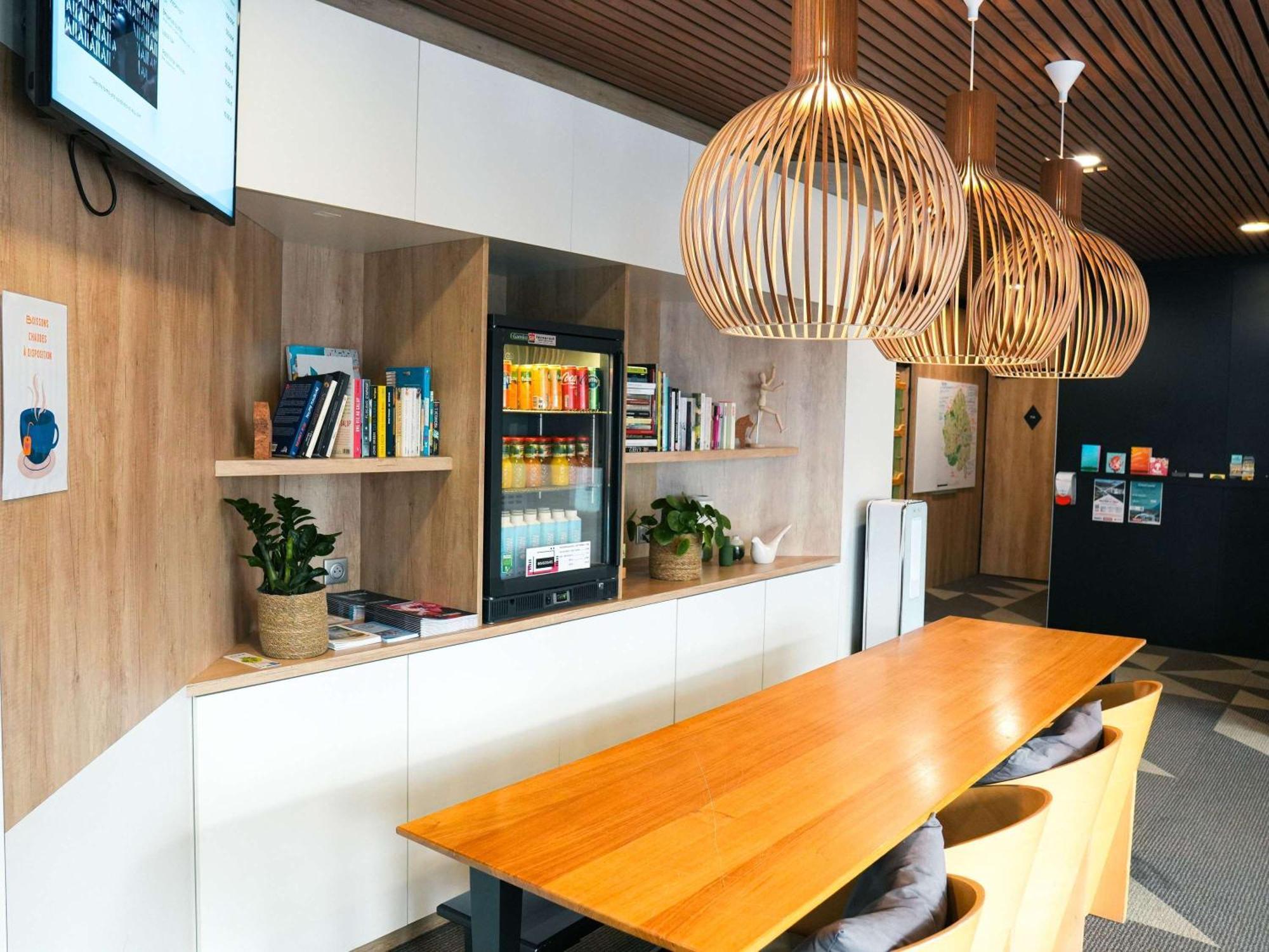 Ibis Styles Caen Centre Historique Hotel Exterior foto